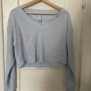 Alo Yoga cropped v-neck sweater